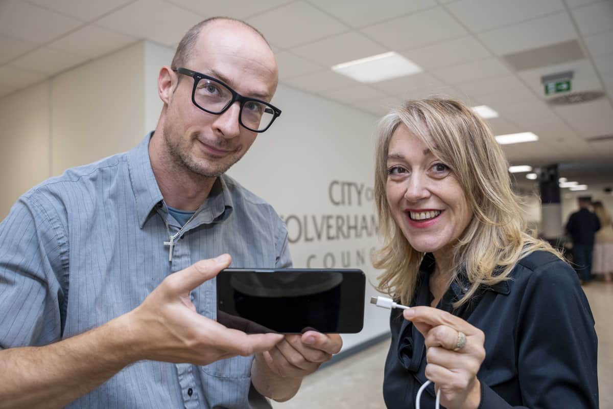 Donate your spare phone chargers and help power our appeal to bridge digital divide — Wolverhampton news photo